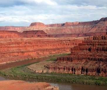 Moab Combo: Colorado River Rafting and Canyonlands 4X4 Tour