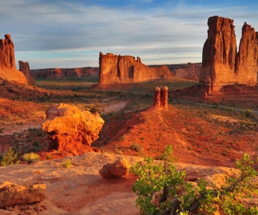 Arches National Park: Sunset Pavement Van Tour Half Day