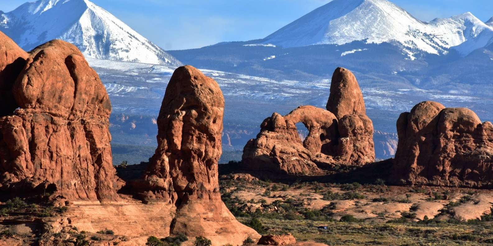 Arches National Park 4x4 Drive and Hiking Tour